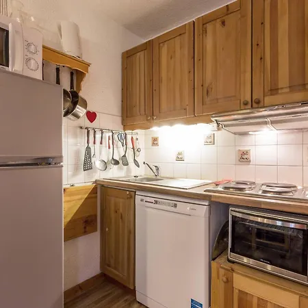 2 Pieces, 4 Pers. A - Proche Pistes Et Commerces, Terrasse Et Parking Inclus - Fr-1-356-264 Apartment *