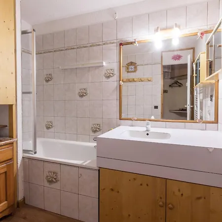 2 Pieces, 4 Pers. A - Proche Pistes Et Commerces, Terrasse Et Parking Inclus - Fr-1-356-264 Valmorel